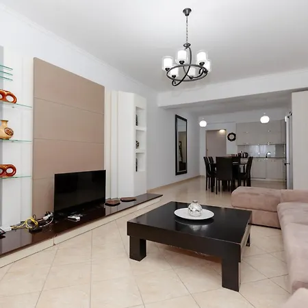 Imperial Visar Pirro *