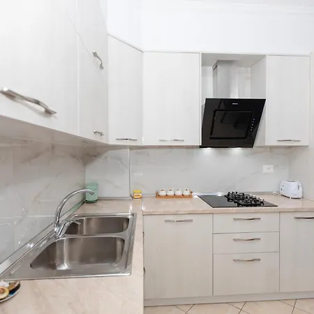 Imperial Visar Pirro *