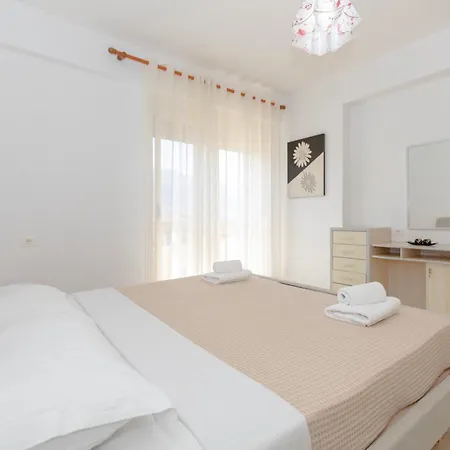 Imperial Visar Pirro Apartamento