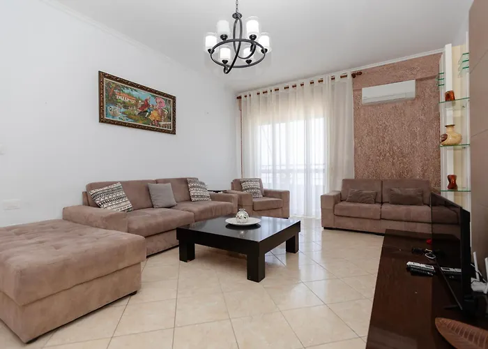 Imperial Visar Pirro Apartman *