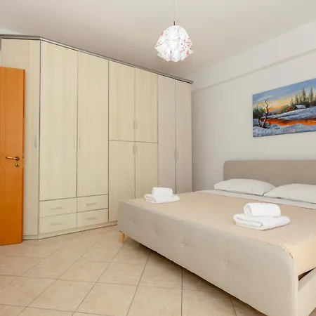 Imperial Visar Pirro * Vlorë